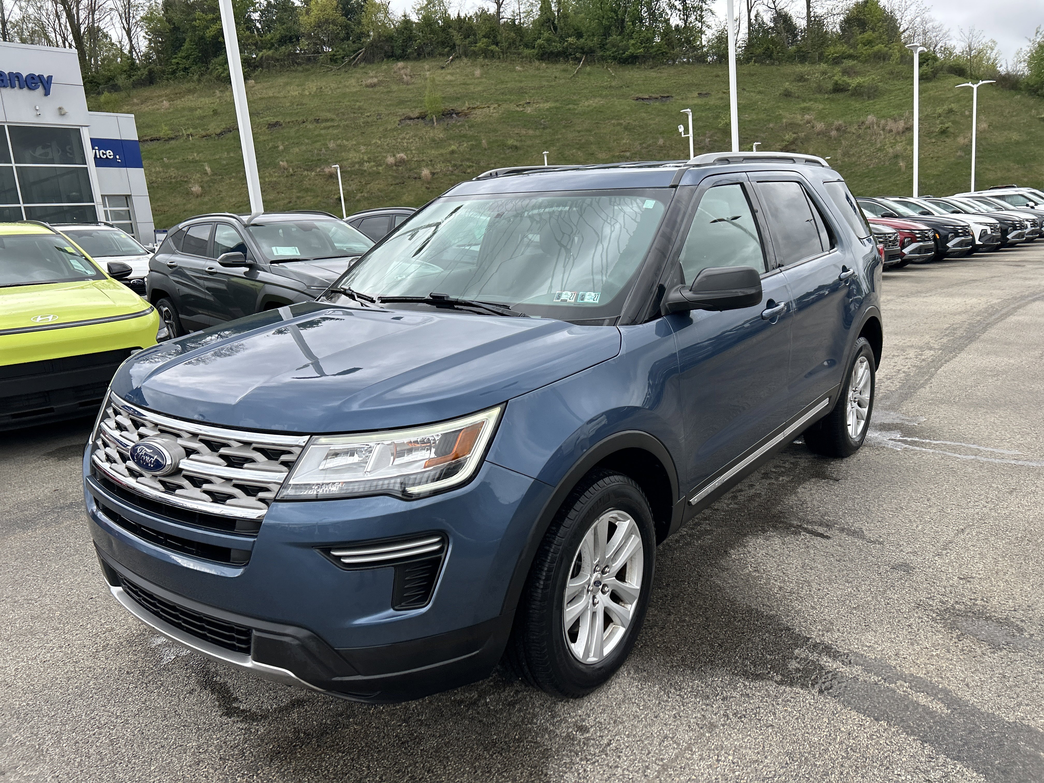 Used 2018 Ford Explorer XLT AWD/4WD image 21