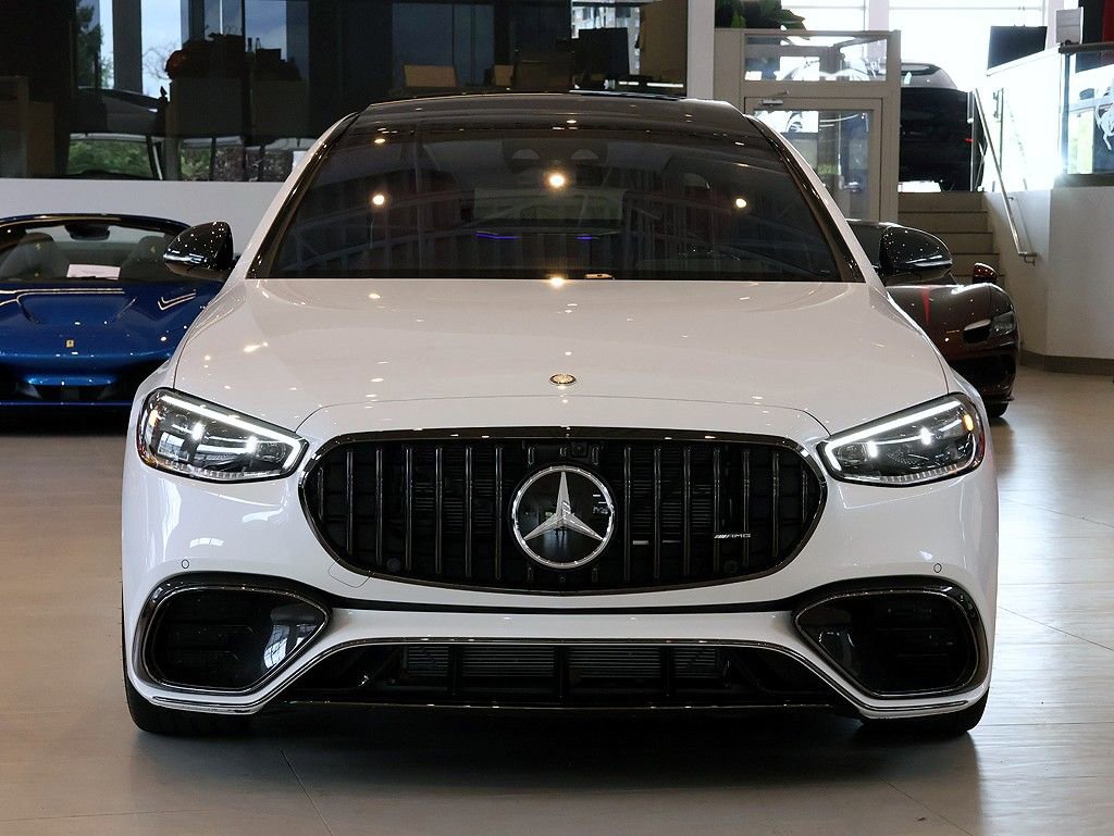 Used 2025 Mercedes-Benz S 63 AMG S image 44