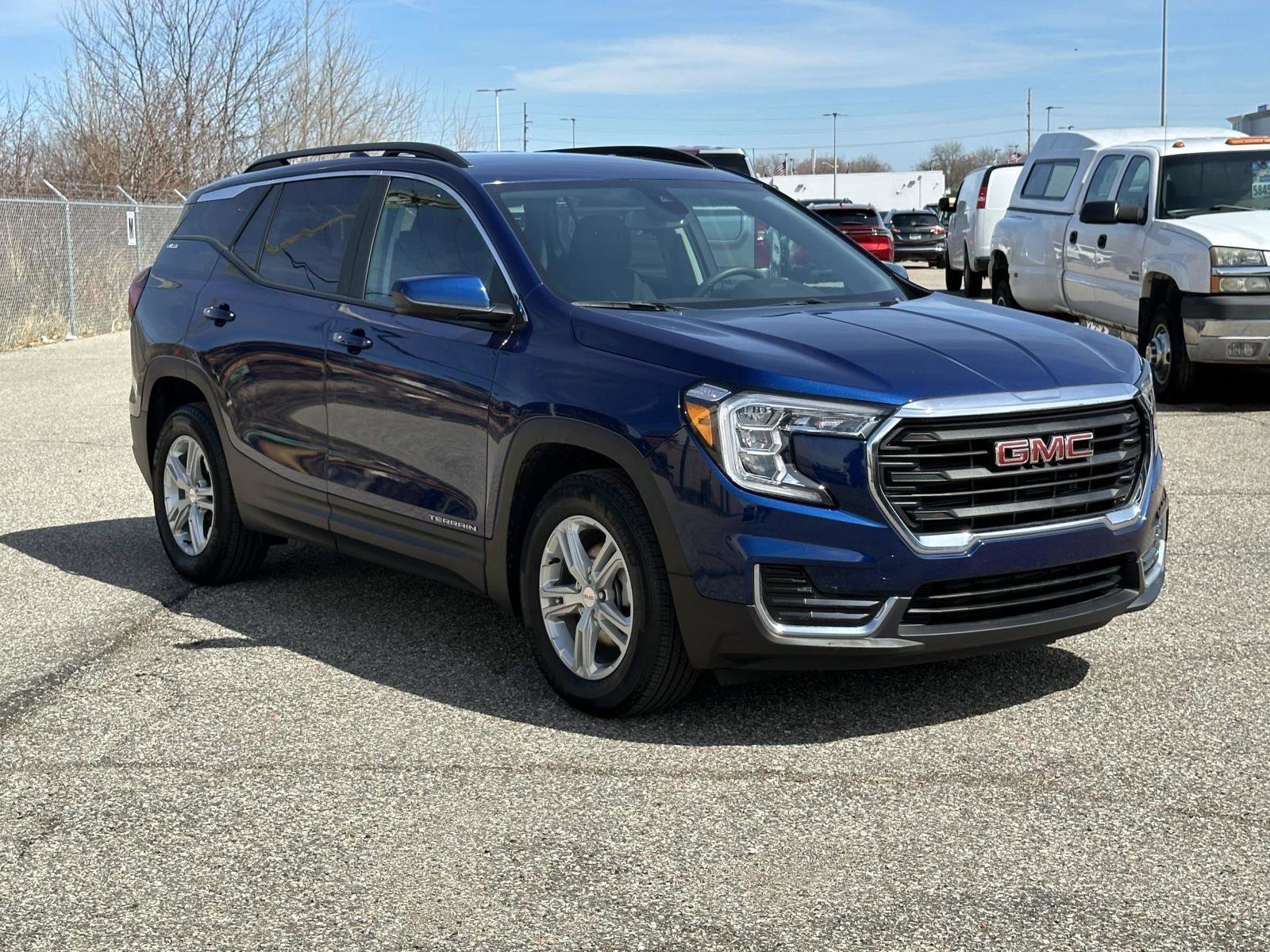 Certified 2023 GMC Terrain SLE w/ Driver Convenience Package image 6