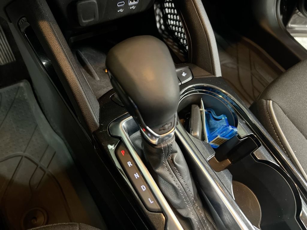 Used 2024 Chevrolet TrailBlazer LT w/ Convenience Package FWD image 17