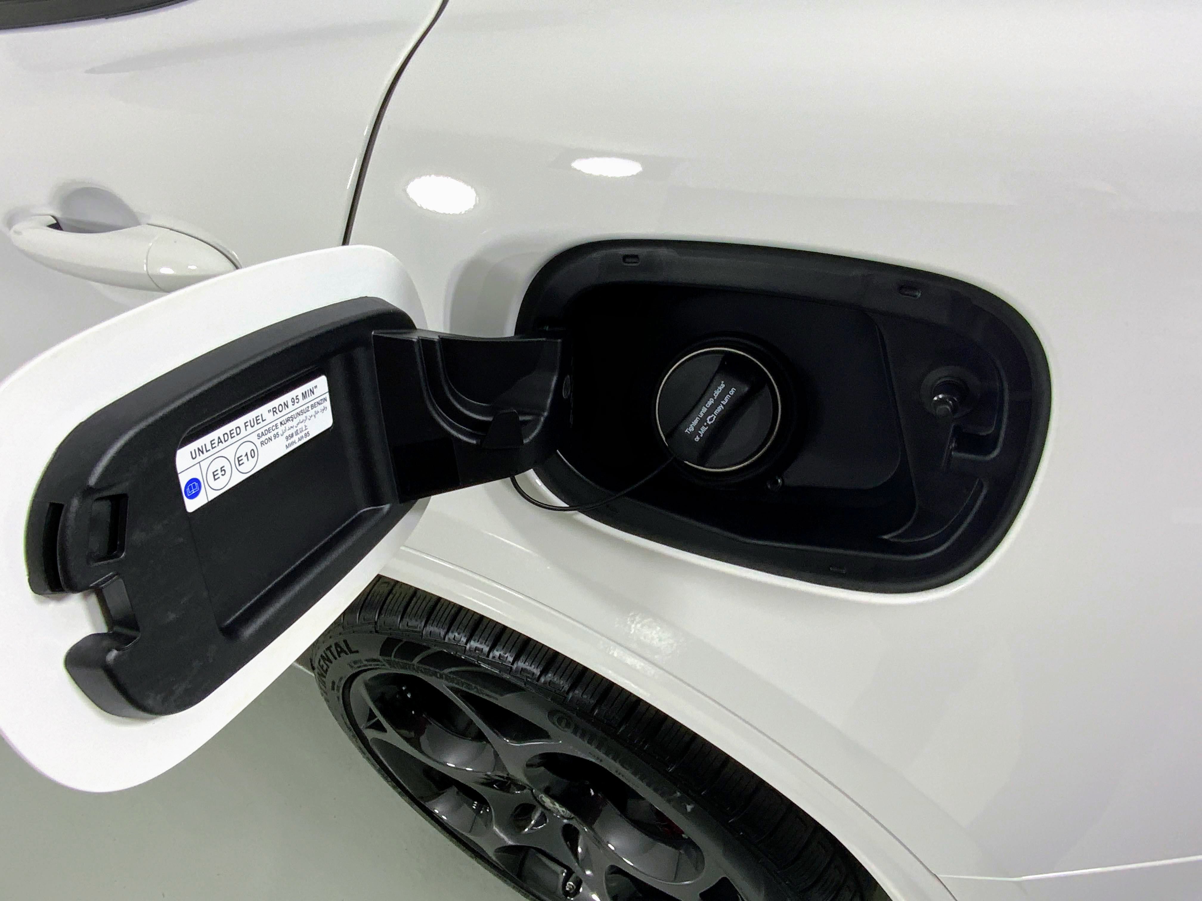 New 2025 Alfa Romeo Stelvio Tributo Italiano w/ Active Assist Plus Package image 12