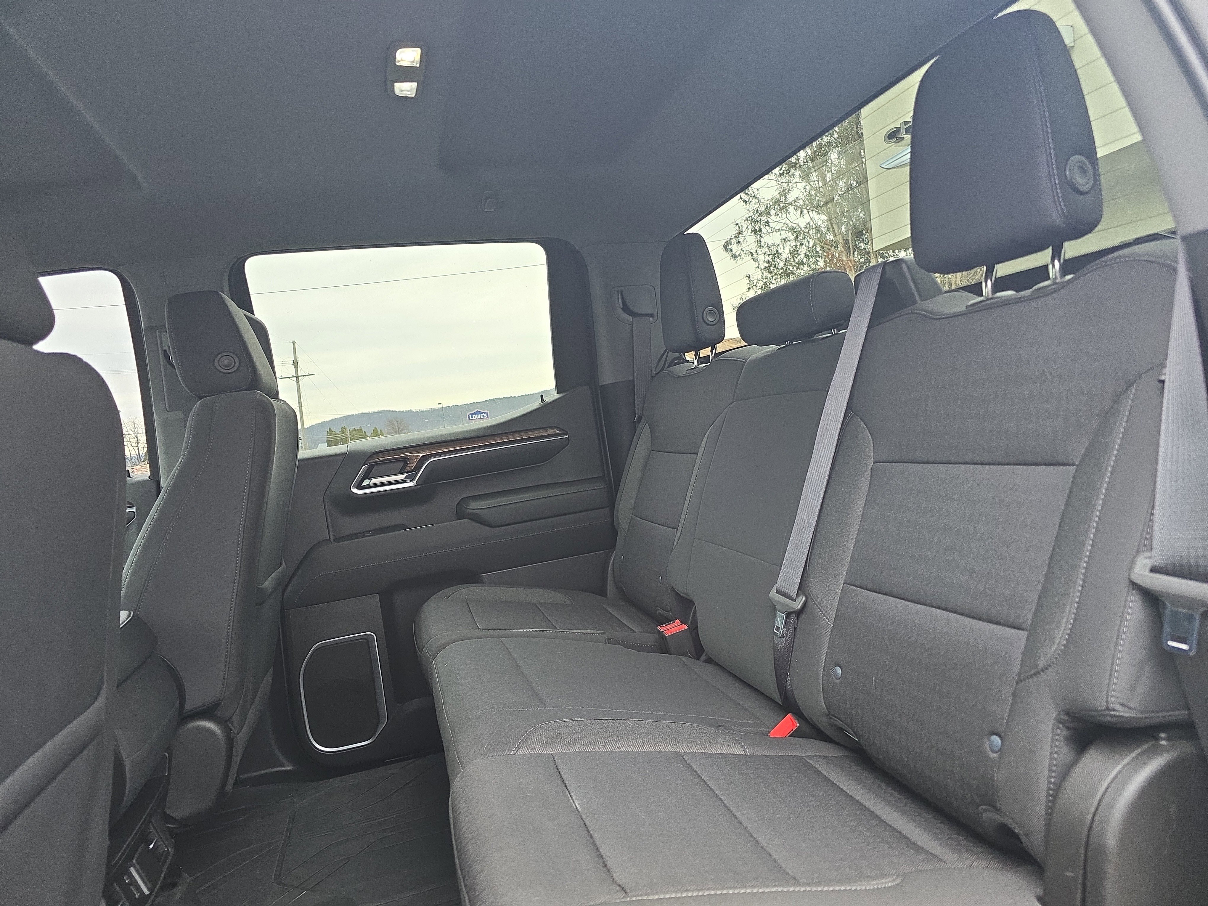 Used 2022 Chevrolet Silverado 1500 LT image 13