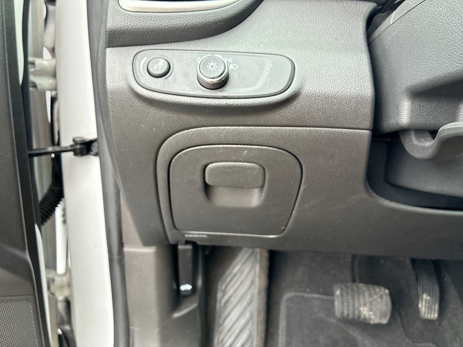 Certified 2020 Chevrolet Trax LS w/ Tint and Cruise Package image 17