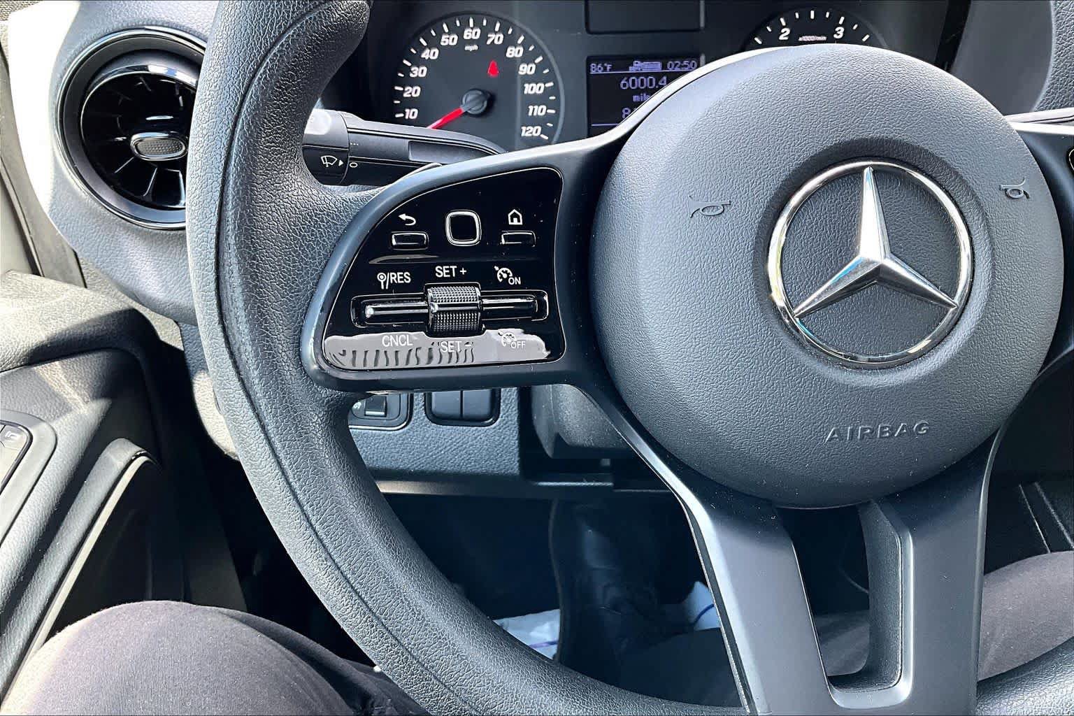 Used 2020 Mercedes-Benz Sprinter 2500 image 23