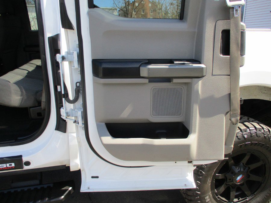 Used 2017 Ford F250 XLT w/ XLT Value Package image 27