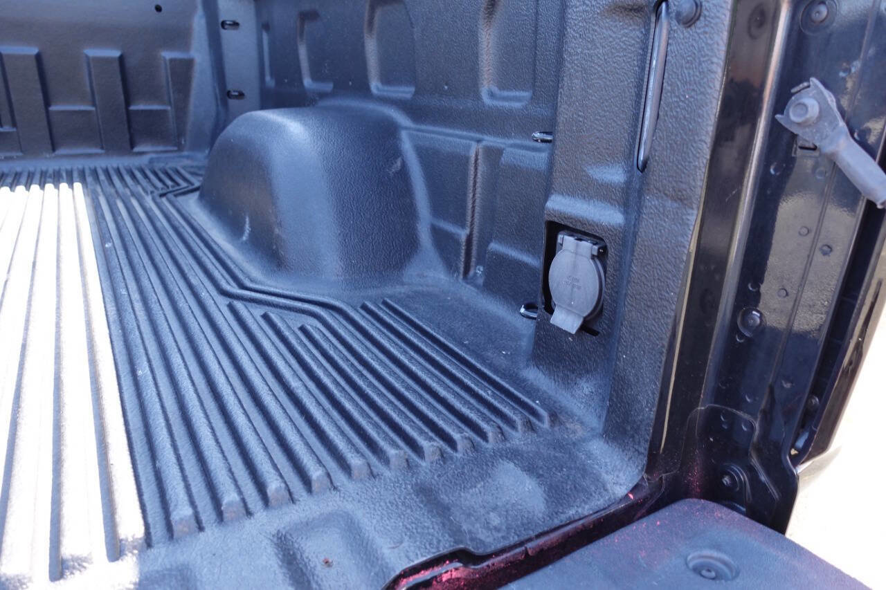 Used 2024 GMC Sierra 1500 Elevation image 23