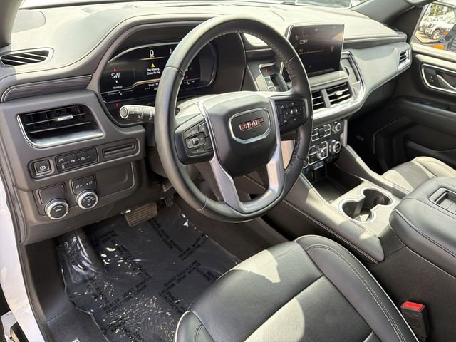 Used 2024 GMC Yukon SLT RWD image 9