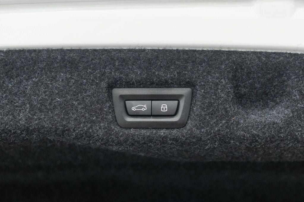 Used 2026 BMW 530i xDrive AWD/4WD image 34
