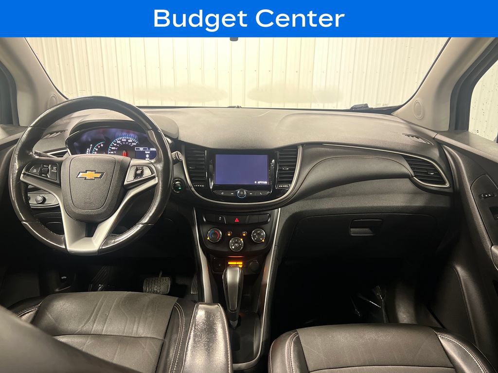 Used 2020 Chevrolet Trax LT w/ Driver Confidence Package AWD/4WD image 16