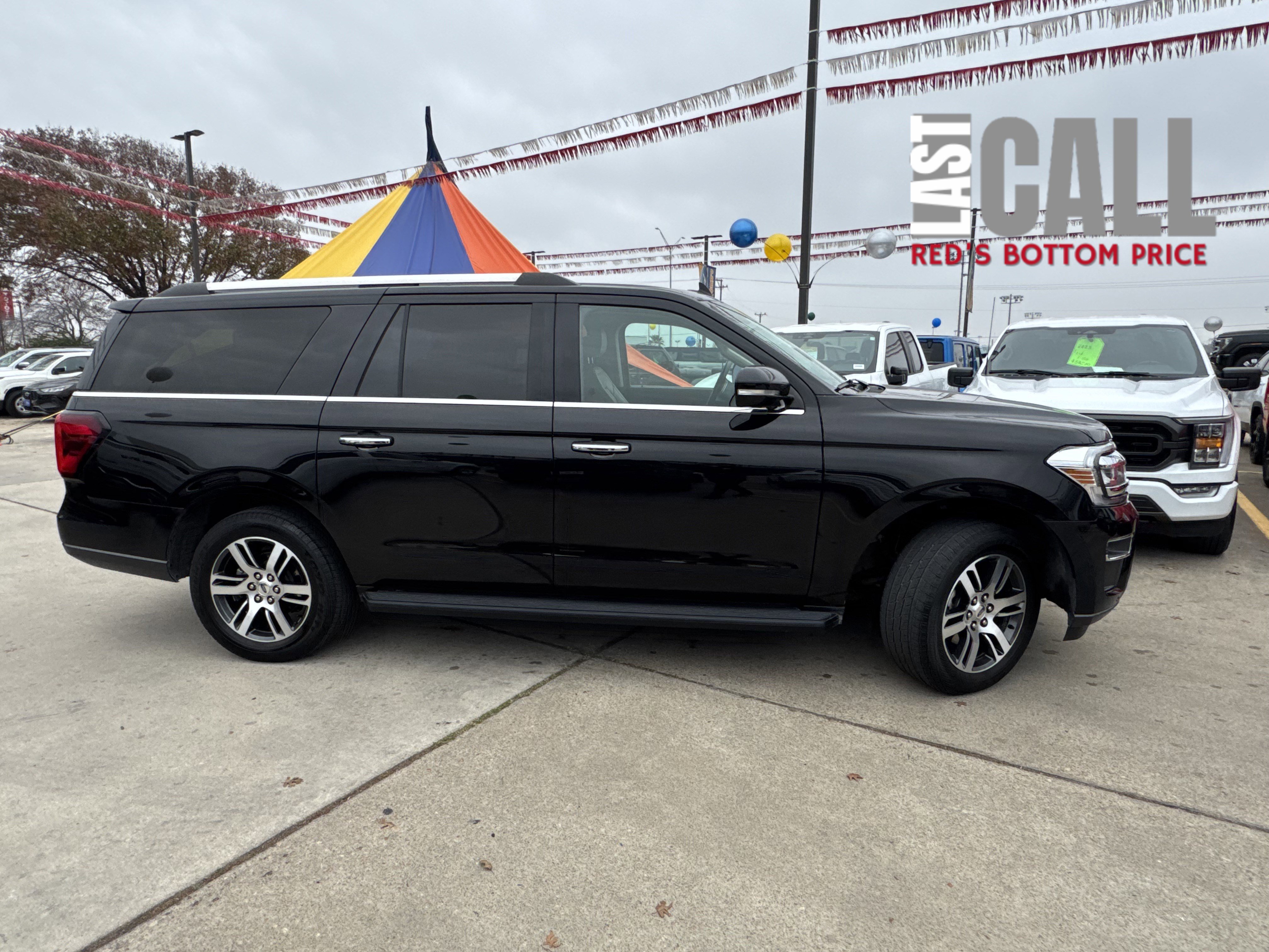 Used 2024 Ford Expedition Max Limited image 4