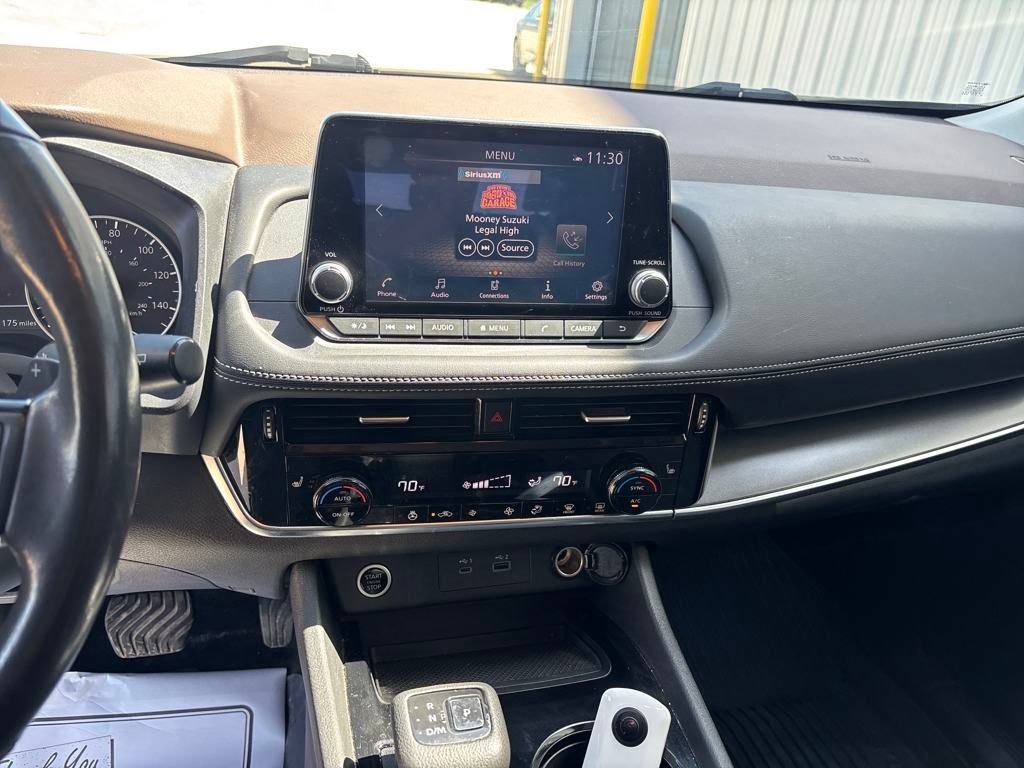 Used 2021 Nissan Rogue SV AWD/4WD image 14