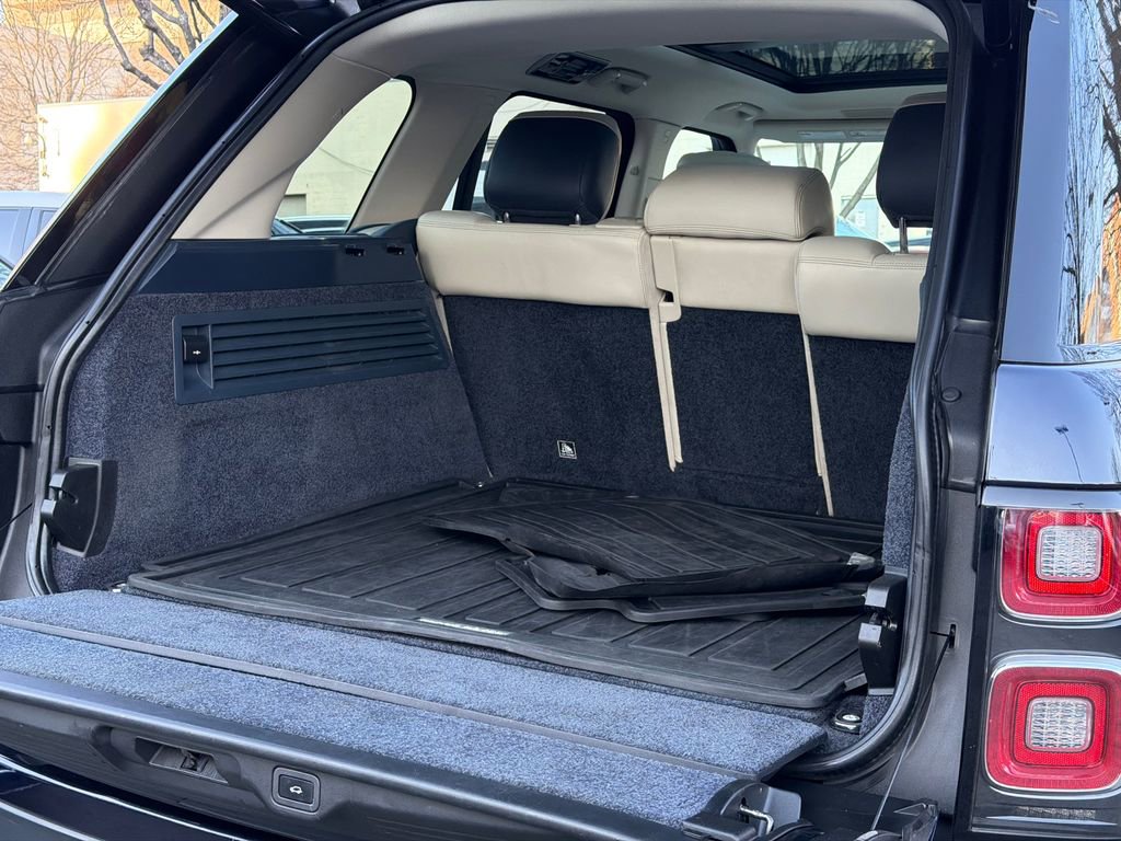 Used 2021 Land Rover Range Rover Westminster Edition image 8
