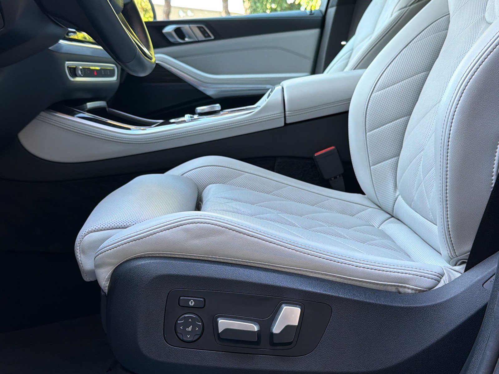 Used 2024 BMW X5 sDrive40i w/ Parking Assistance Package RWD image 15