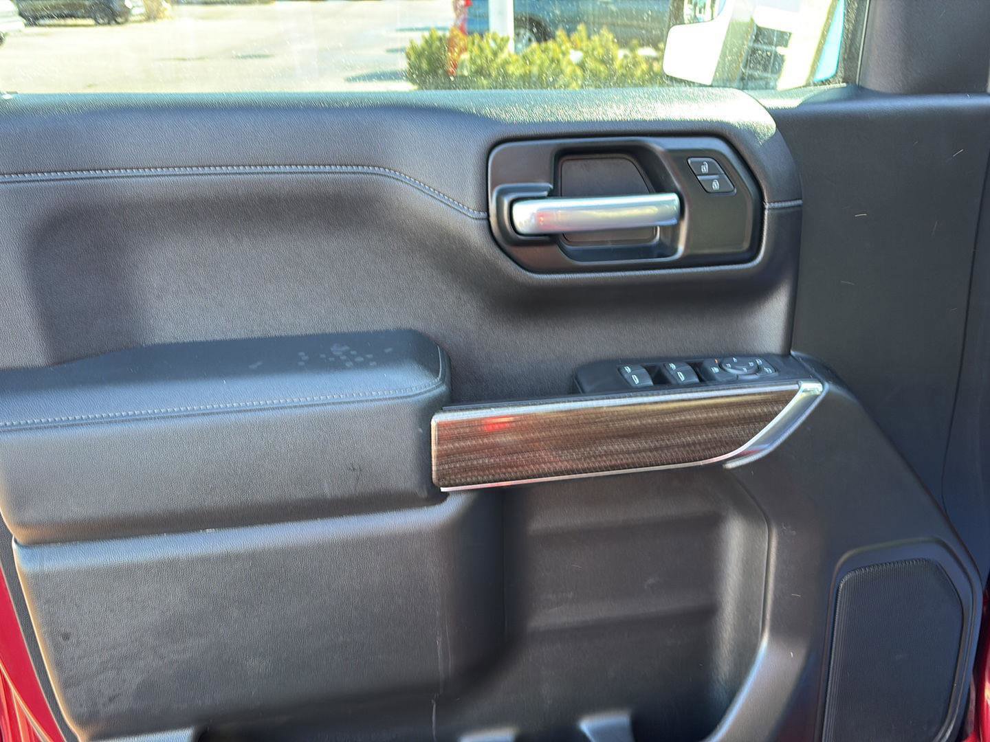 Used 2020 Chevrolet Silverado 1500 LT Trail Boss image 14