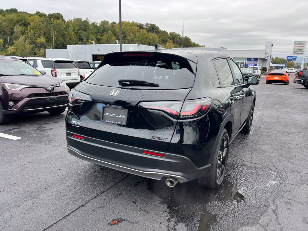 Used 2025 Honda HR-V Sport image 5