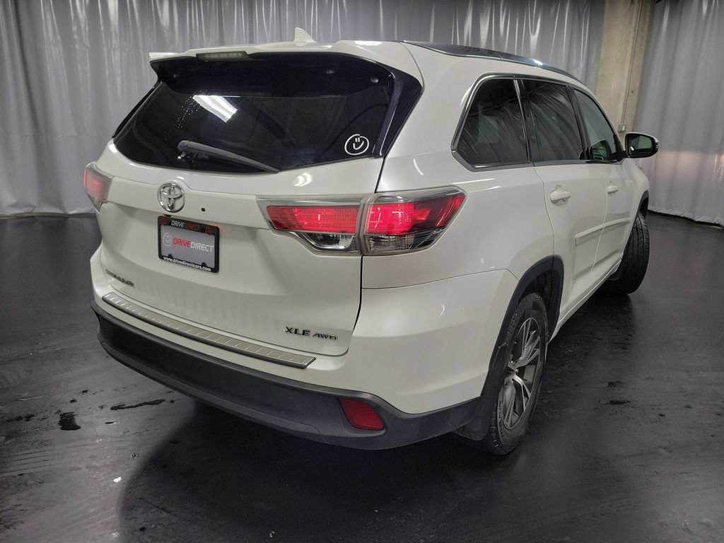 Used 2016 Toyota Highlander XLE AWD/4WD image 8