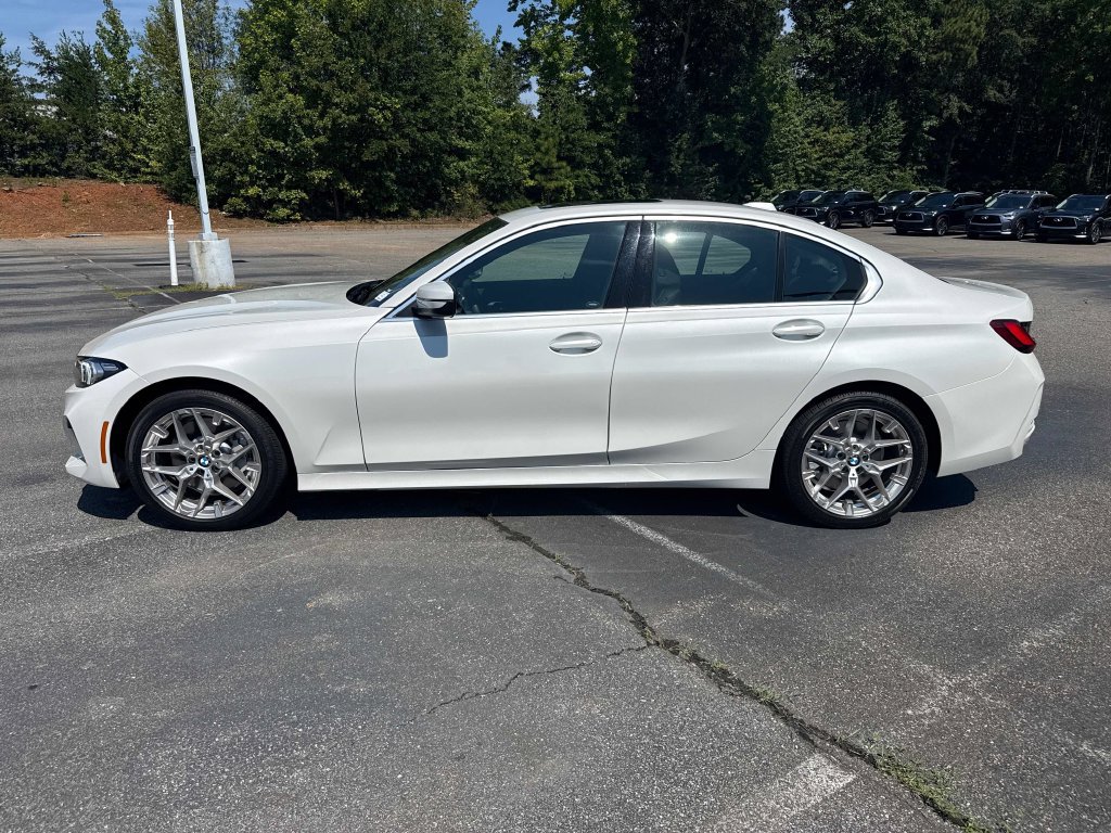 Used 2025 BMW 330i Sedan RWD image 9
