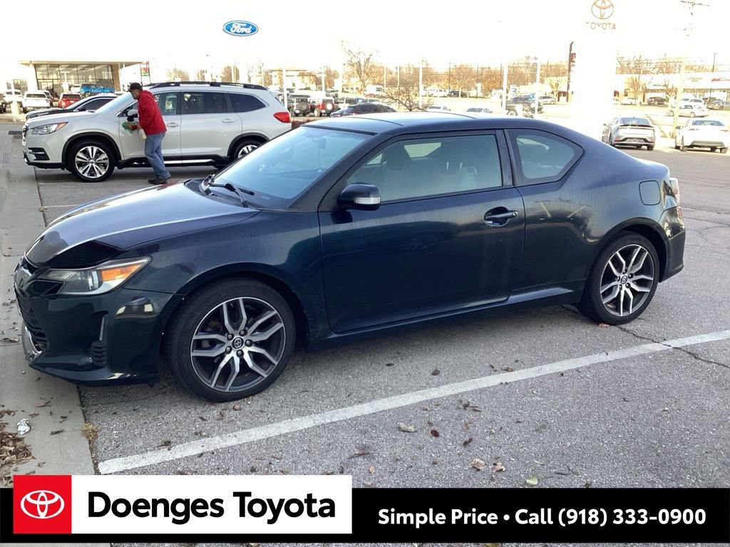 Used 2015 Scion tC image 4