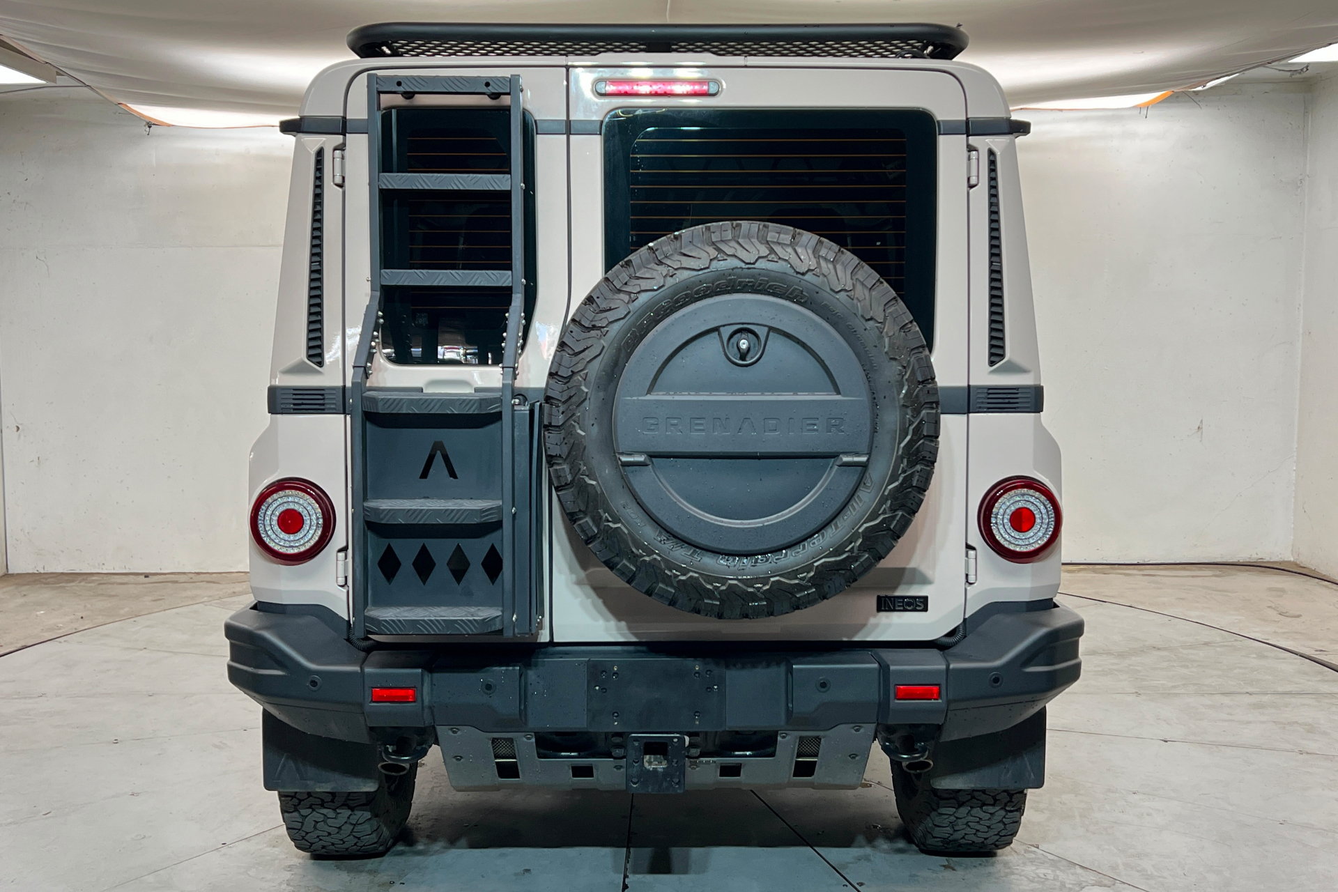Used 2024 INEOS Grenadier Station Wagon AWD/4WD image 4