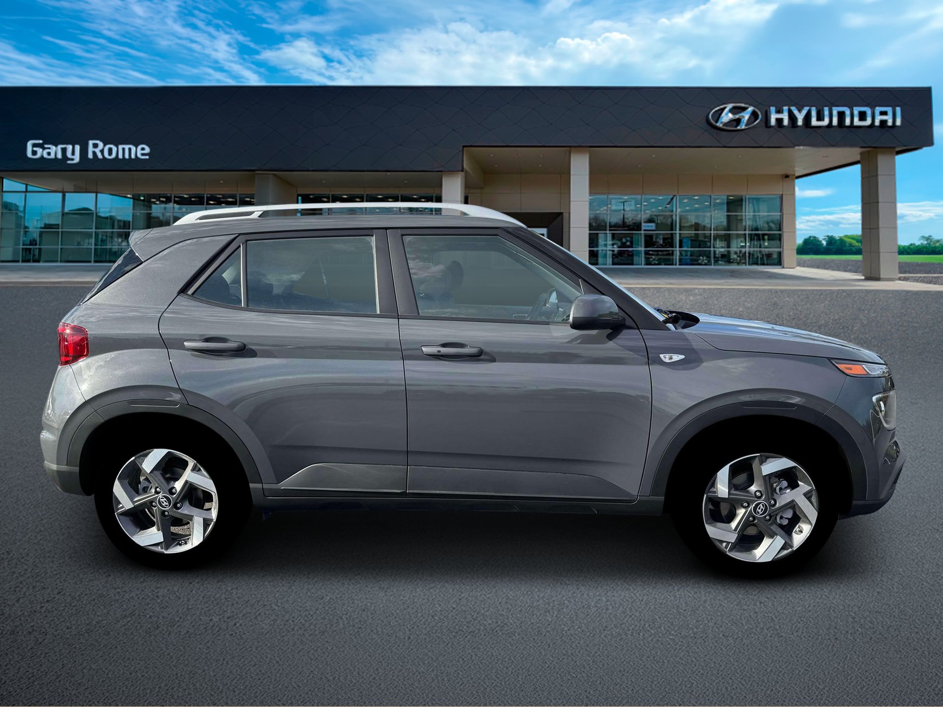 New 2026 Hyundai Venue SEL FWD image 9