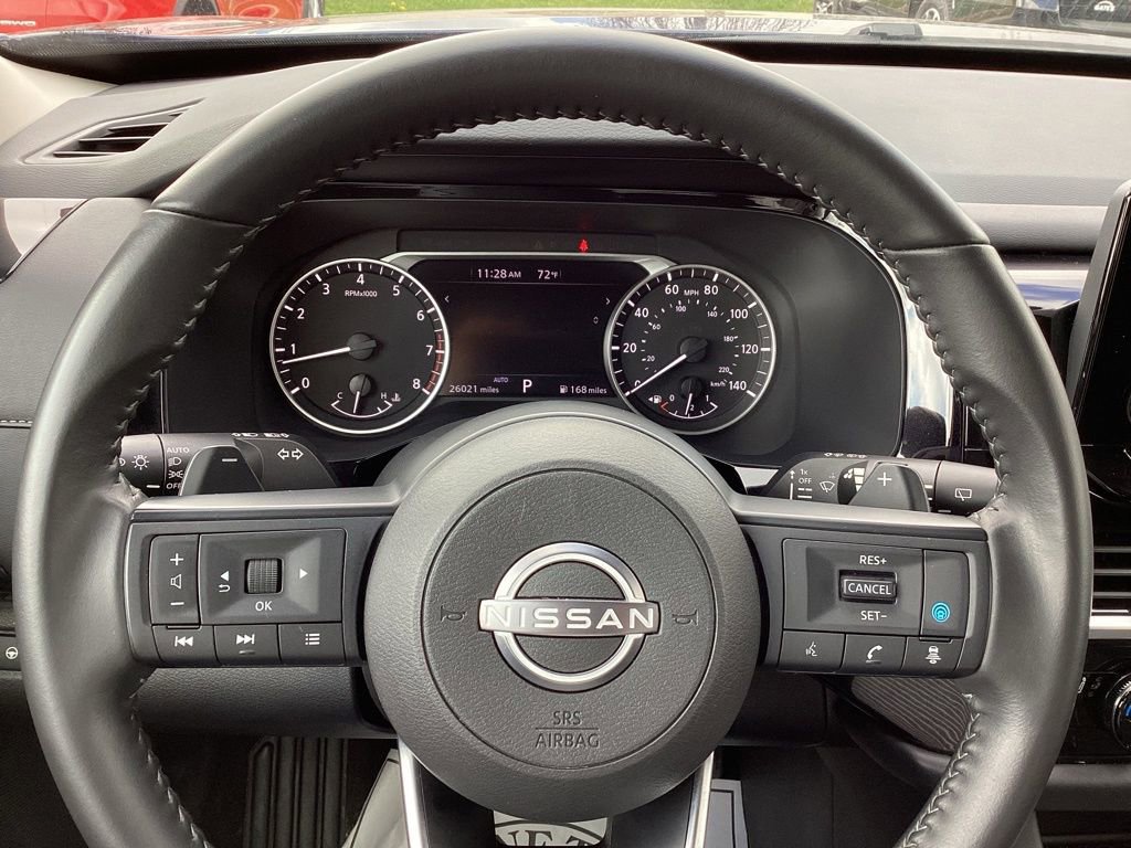 Used 2025 Nissan Pathfinder SV AWD/4WD image 28