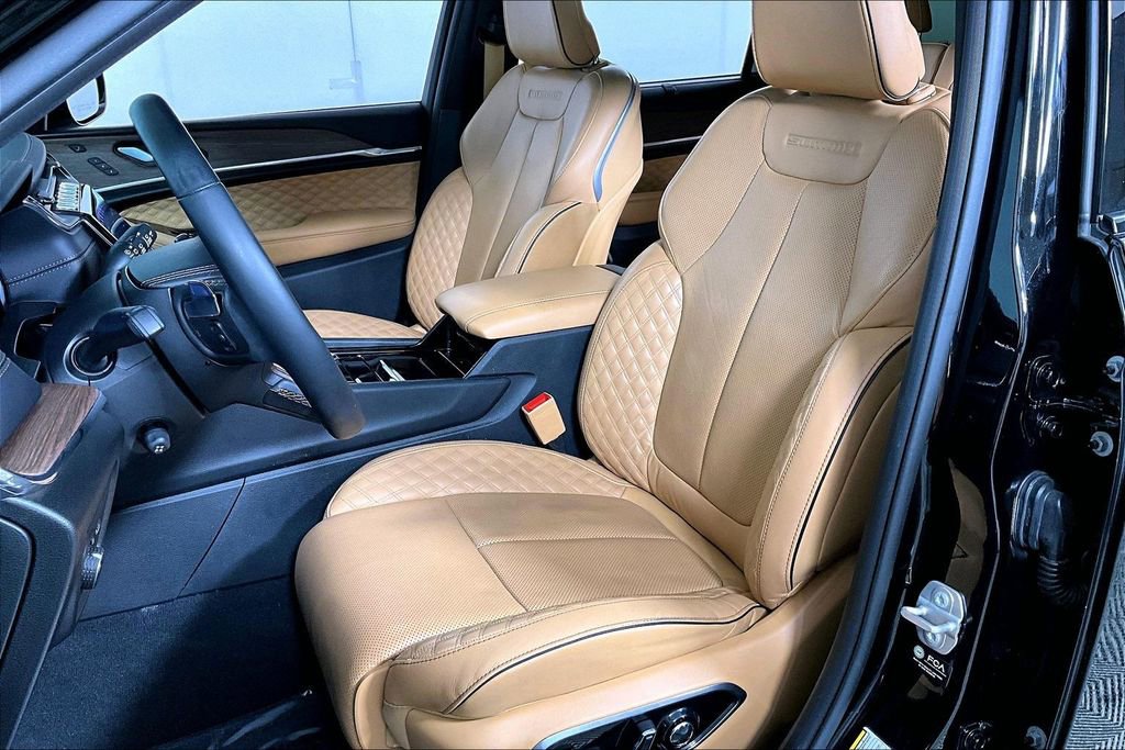 Used 2024 Jeep Grand Cherokee L Summit w/ Advanced Protech Group IV image 25