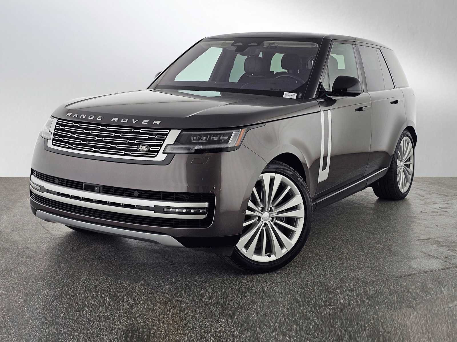 Used 2023 Land Rover Range Rover First Edition AWD/4WD image 1