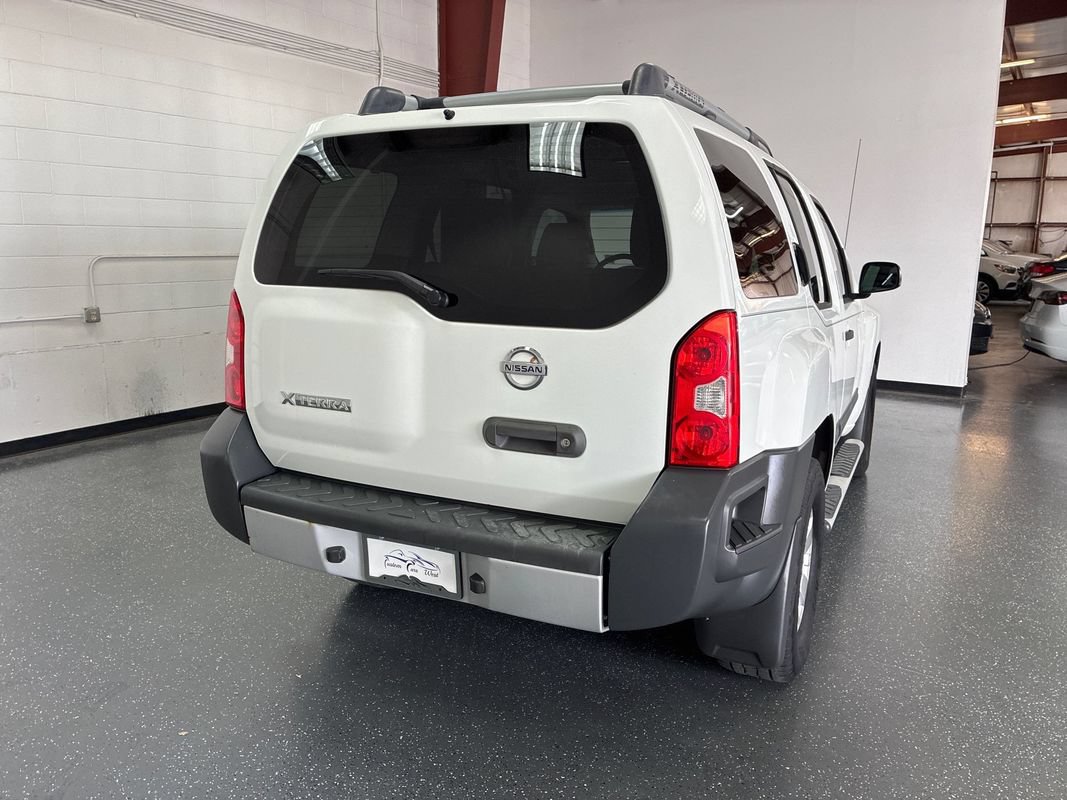 Used 2013 Nissan Xterra 4WD image 4