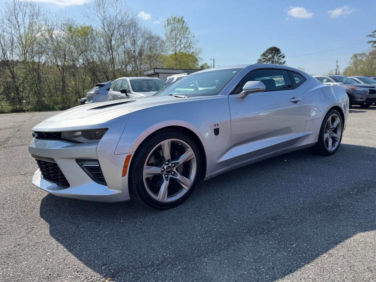 Used 2017 Chevrolet Camaro SS RWD image 8