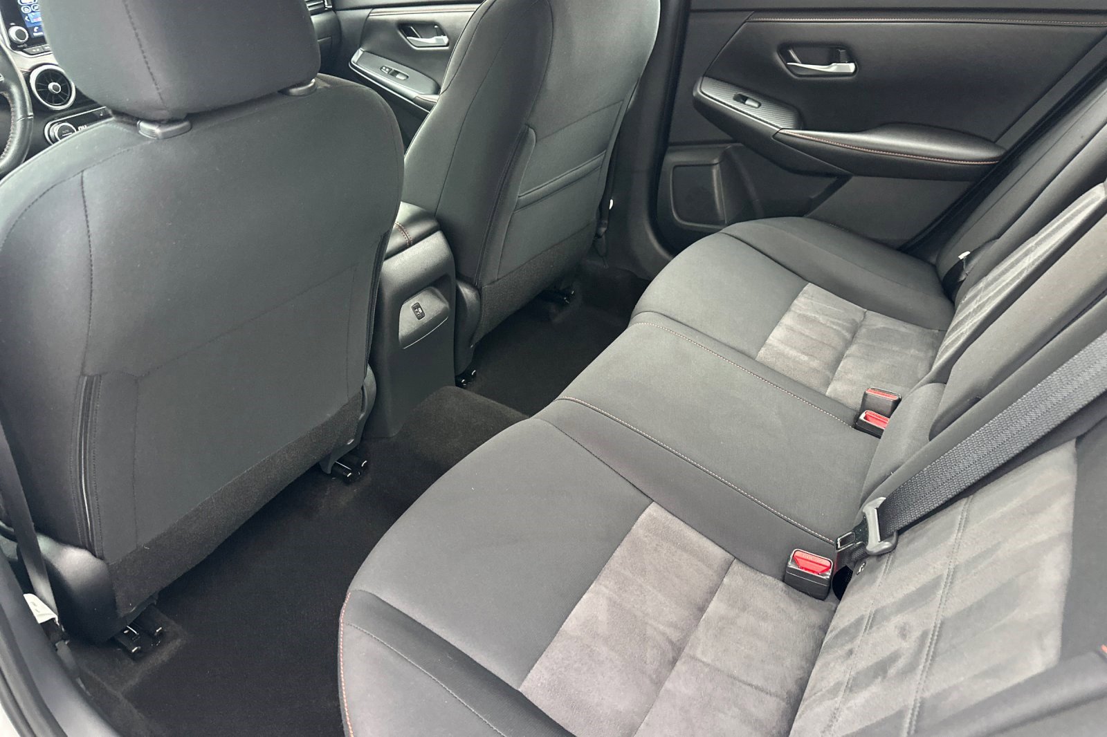 Used 2024 Nissan Sentra SR w/ Trunk Package image 15