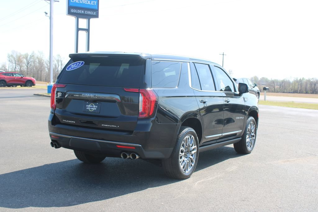 Used 2023 GMC Yukon Denali Ultimate w/ LPO, Floor Liner Package AWD/4WD image 9