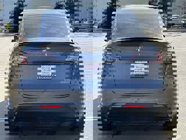 Used 2023 Tesla Model Y Performance image 5