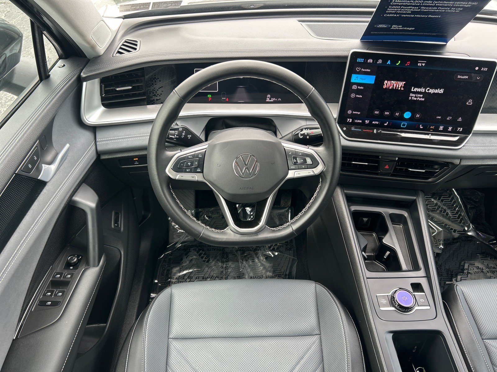 Used 2025 Volkswagen Tiguan SE AWD/4WD image 5