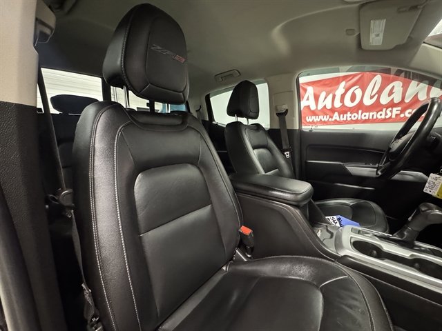 Used 2019 Chevrolet Colorado ZR2 w/ ZR2 Midnight Special Edition image 10