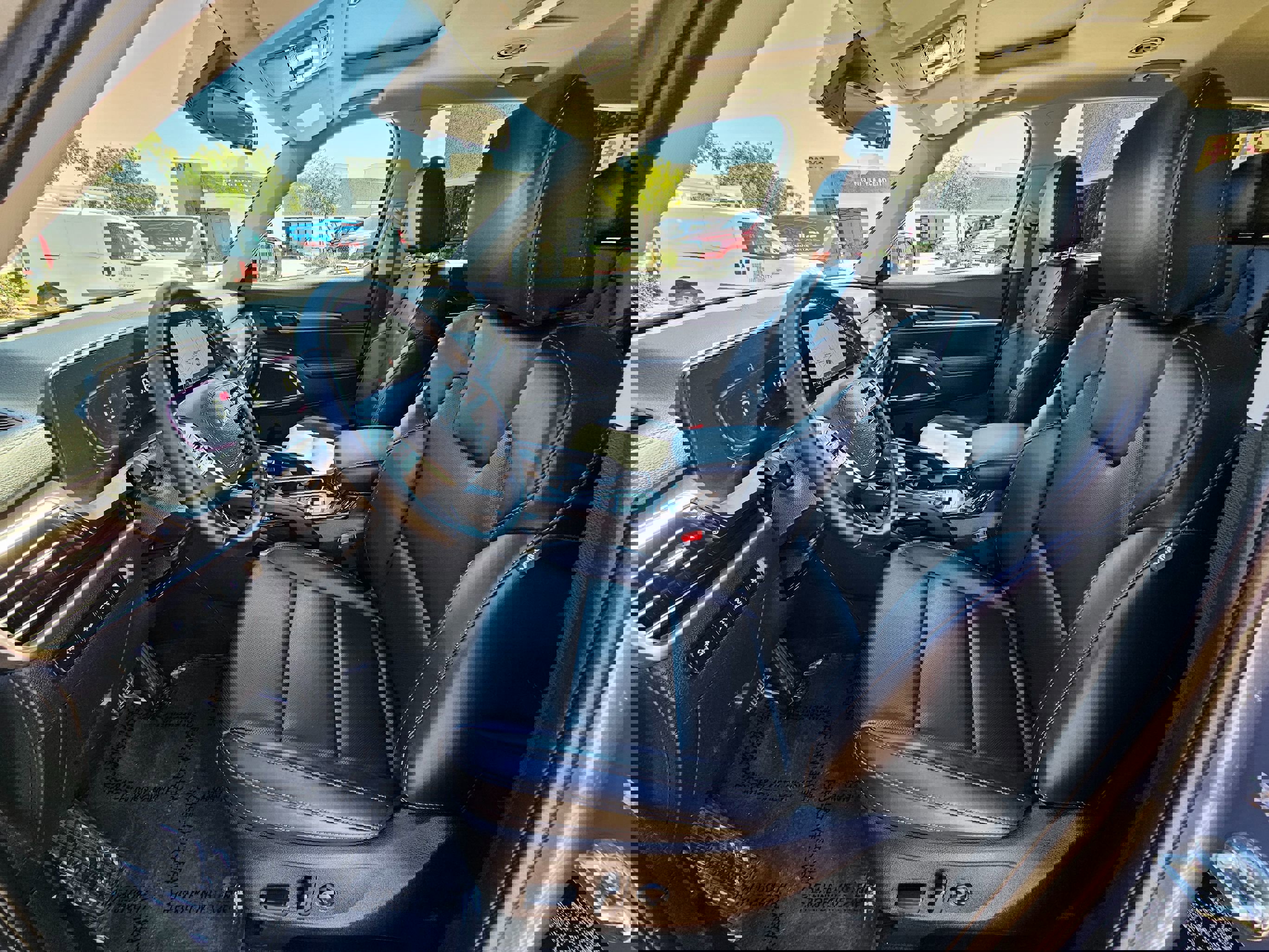 Used 2025 Kia Telluride S image 17