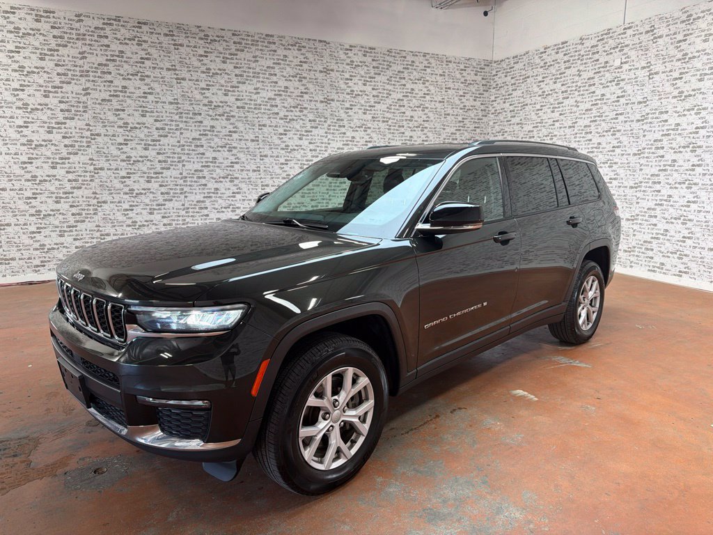 Used 2022 Jeep Grand Cherokee L Limited AWD/4WD image 3