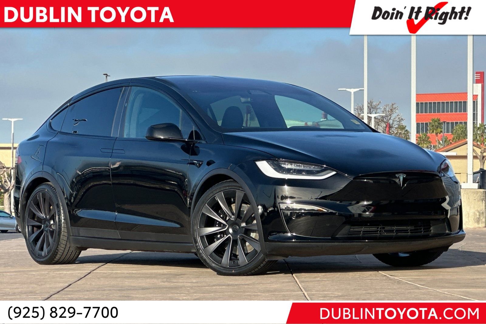 Used 2022 Tesla Model X Plaid image 1