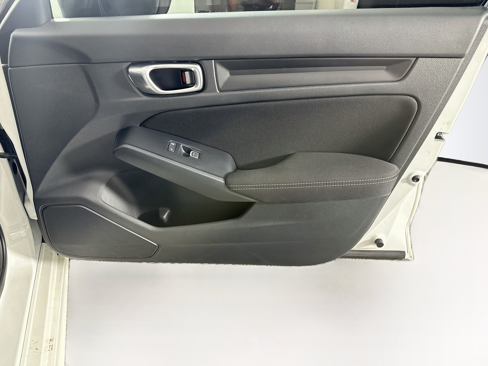 Used 2023 Honda Civic Sport image 29