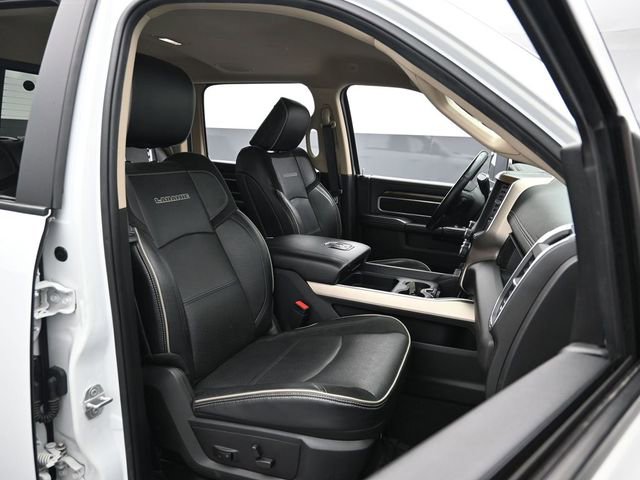 Used 2022 RAM 3500 Laramie AWD/4WD image 25