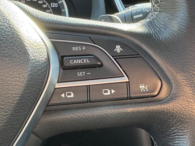 Used 2019 INFINITI QX50 Essential w/ Premium Heat Package image 19