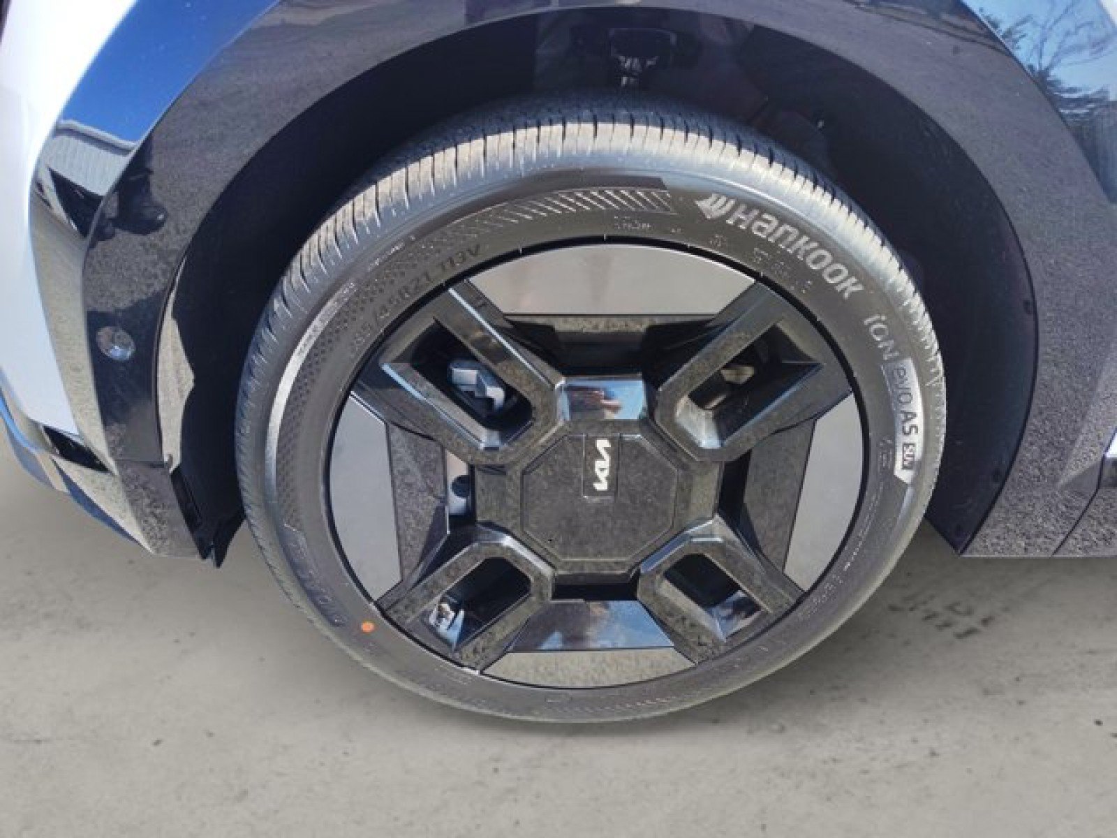 Used 2025 Kia EV9 GT-Line AWD/4WD image 9