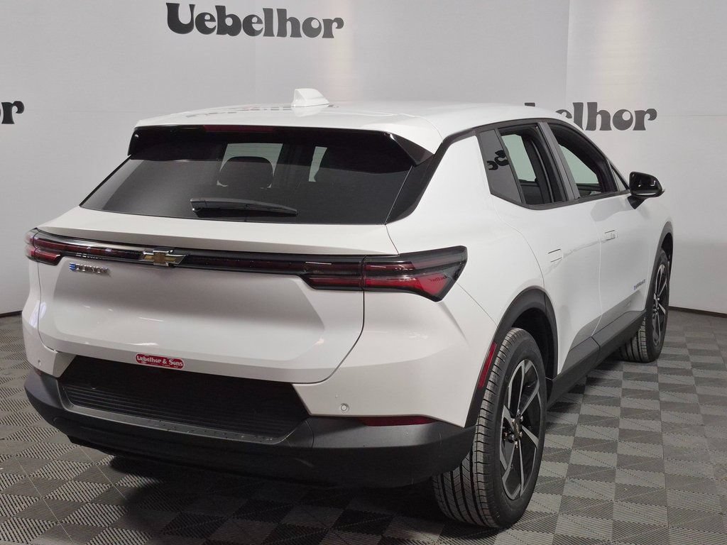 New 2026 Chevrolet Equinox EV LT FWD image 7