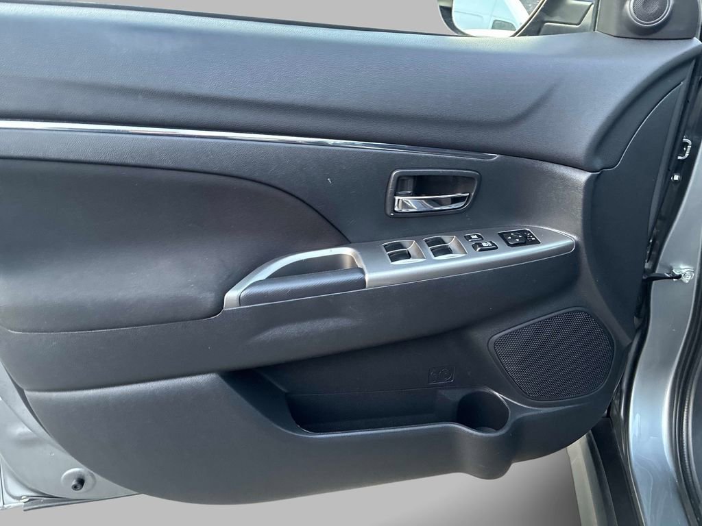 Used 2019 Mitsubishi Outlander Sport SE image 17