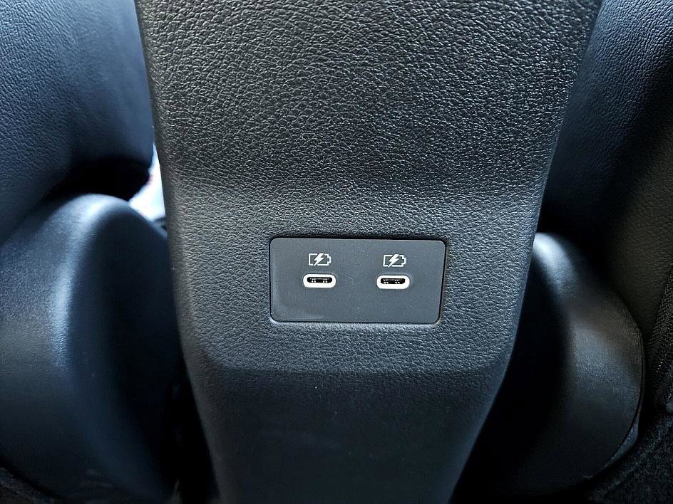 New 2026 Nissan Kicks SR image 11