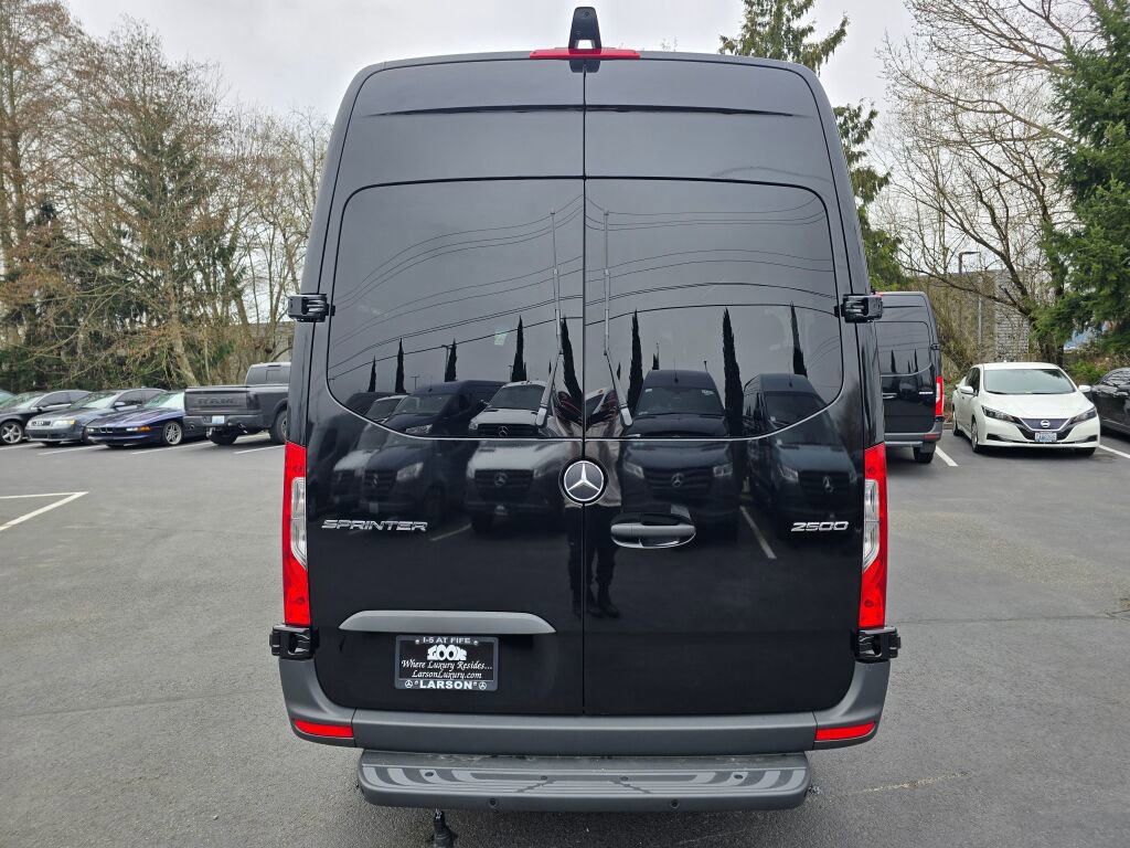 New 2025 Mercedes-Benz Sprinter 2500 image 5