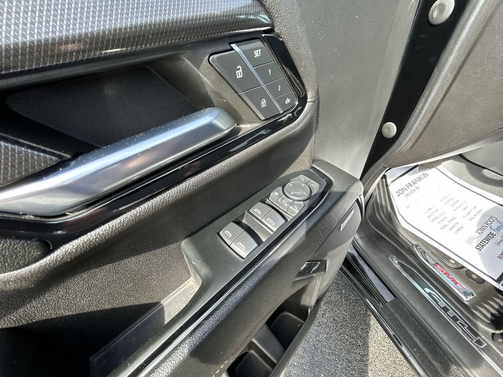 Used 2024 GMC Sierra 2500 AT4 AWD/4WD image 19