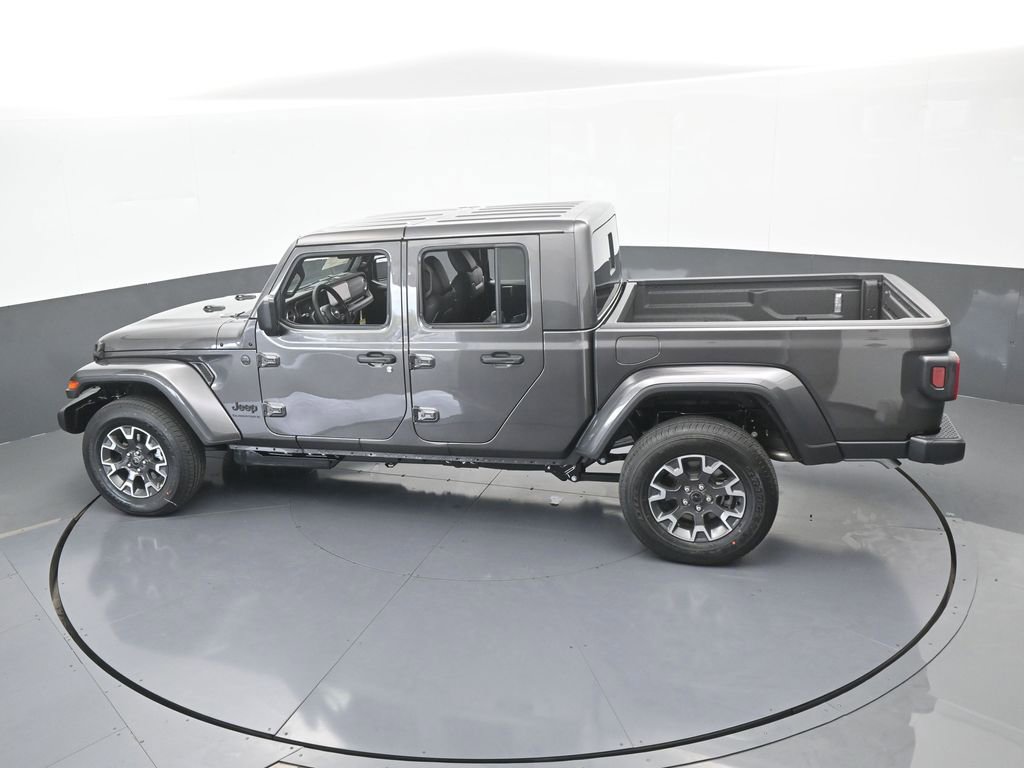New 2026 Jeep Gladiator Sahara image 43