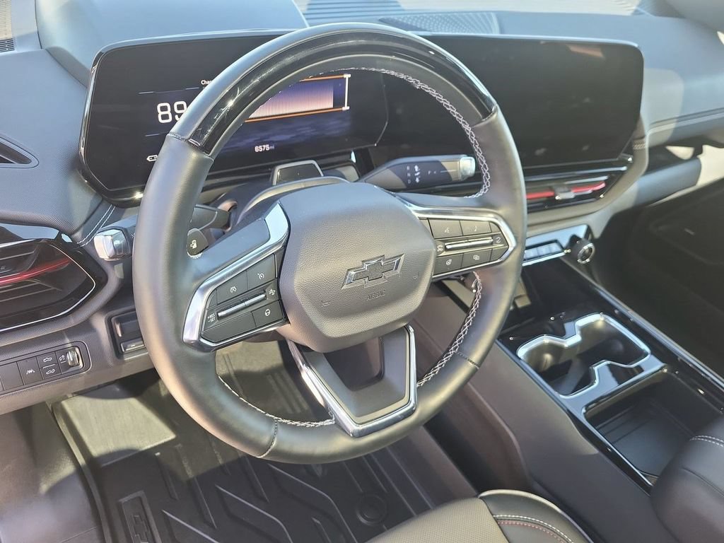 Used 2026 Chevrolet Silverado EV Trail Boss w/ LPO, Gameday Tailgate Package AWD/4WD image 16