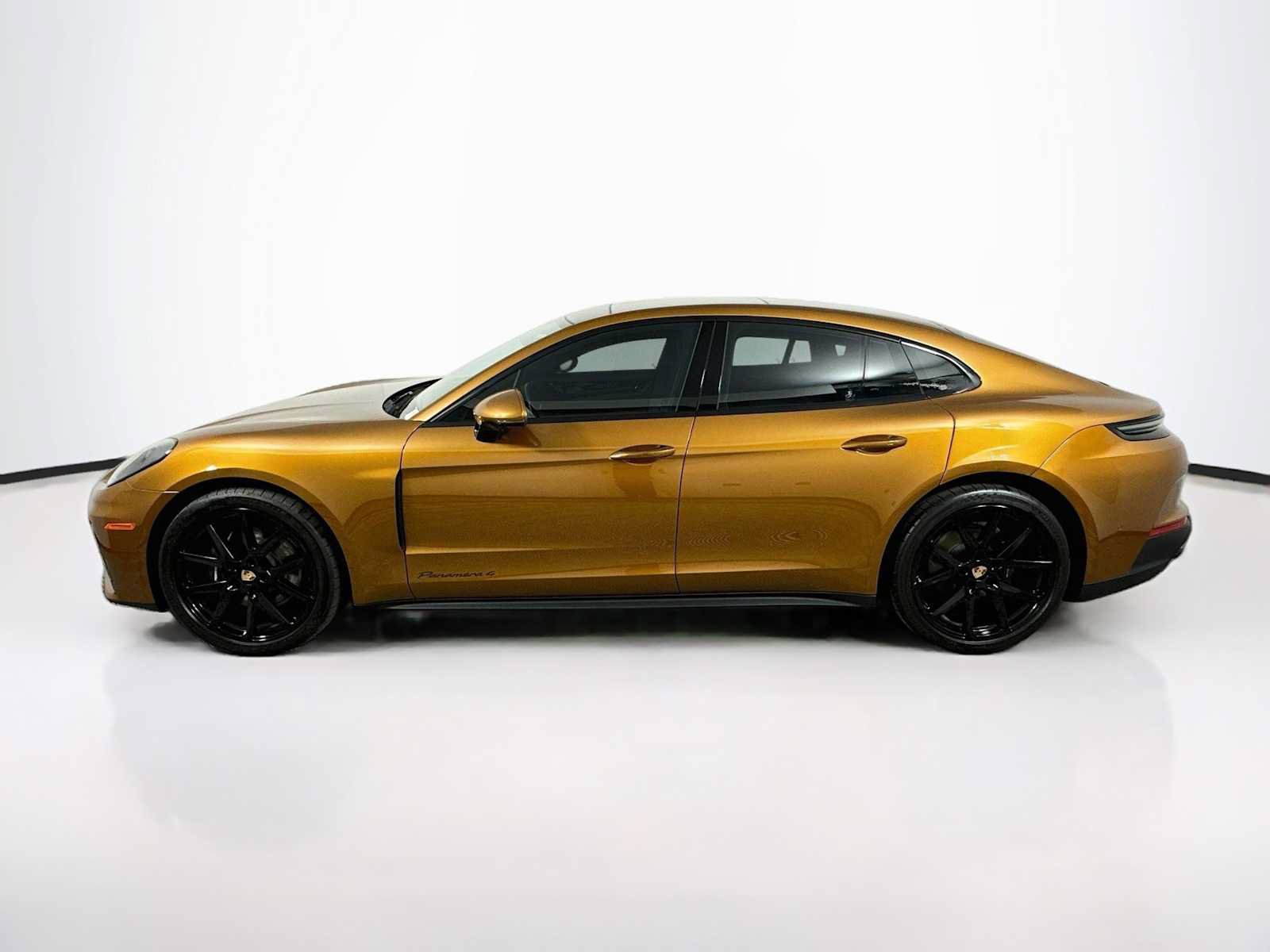 Certified 2025 Porsche Panamera 4 AWD/4WD image 2