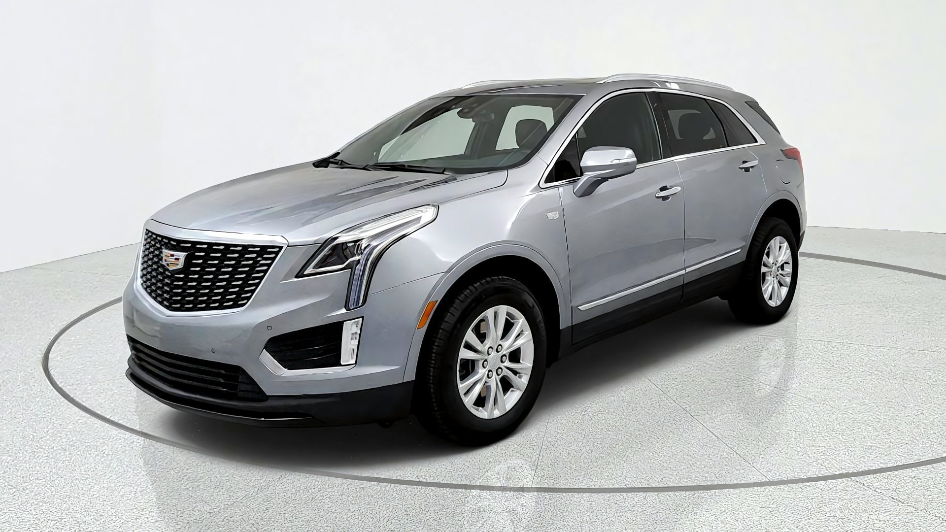 Certified 2024 Cadillac XT5 Luxury w/ LPO, Floor Liner Package